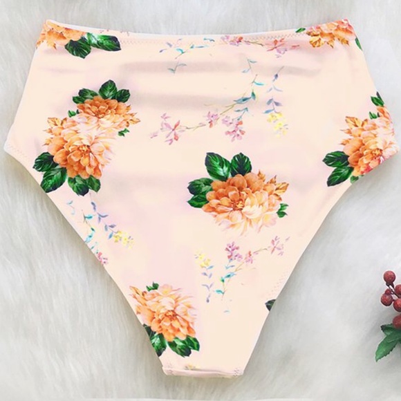 Cupshe Green And Peony Print High-Waisted Bikini - Picture 4 of 5